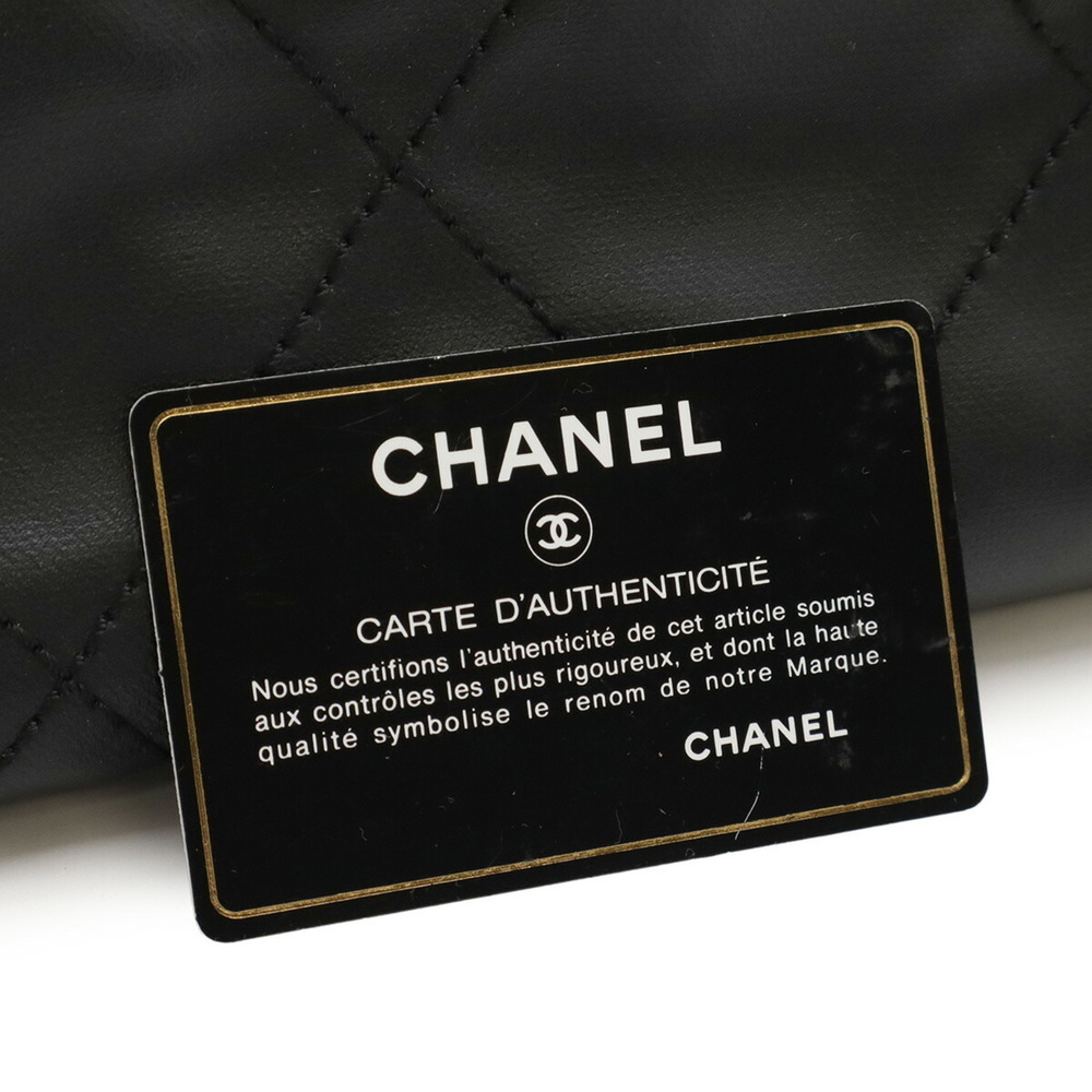 CHANEL Black Leather Shoulder Bag - Picture 10 of 10